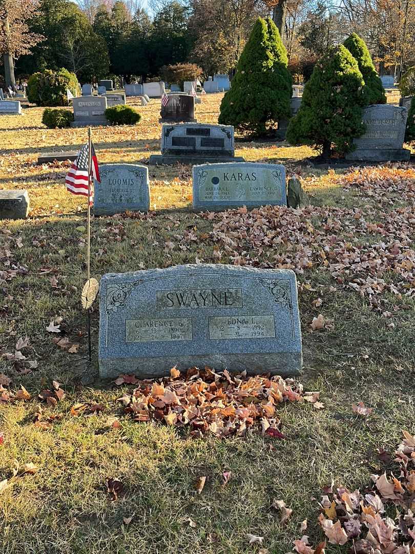 Edna L. Swayne's grave. Photo 2
