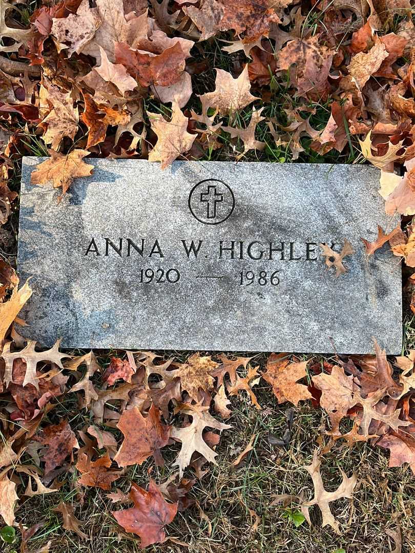 Anna W. Highley's grave. Photo 3