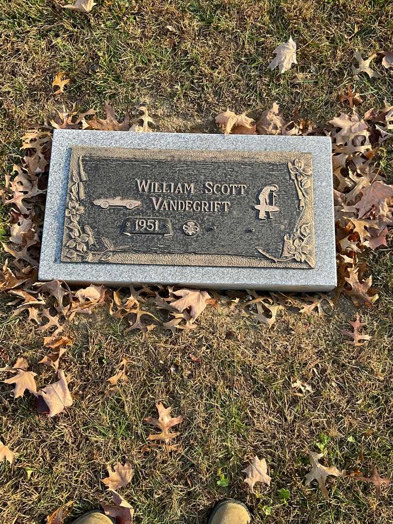 Roberta K. Vandegrift's grave. Photo 2