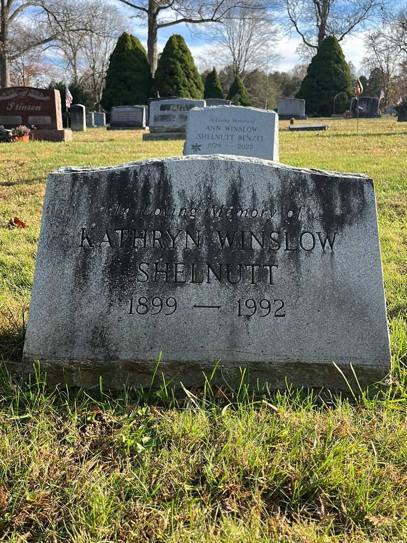 Kathryn Winslow Shelnutt's grave. Photo 3