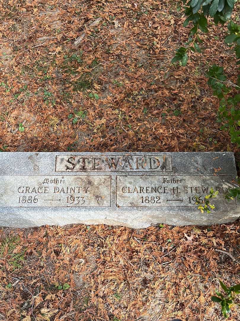 Grace Dainty Steward's grave. Photo 3