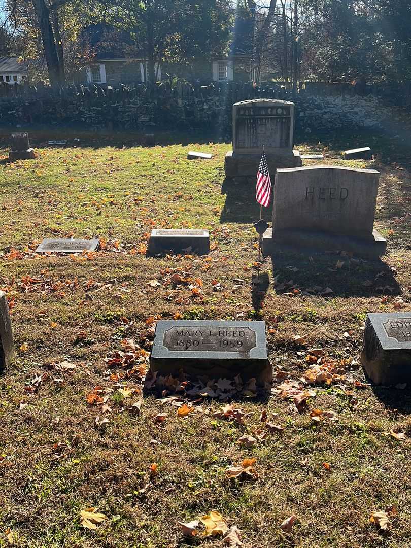 Mary L. Heed's grave. Photo 2