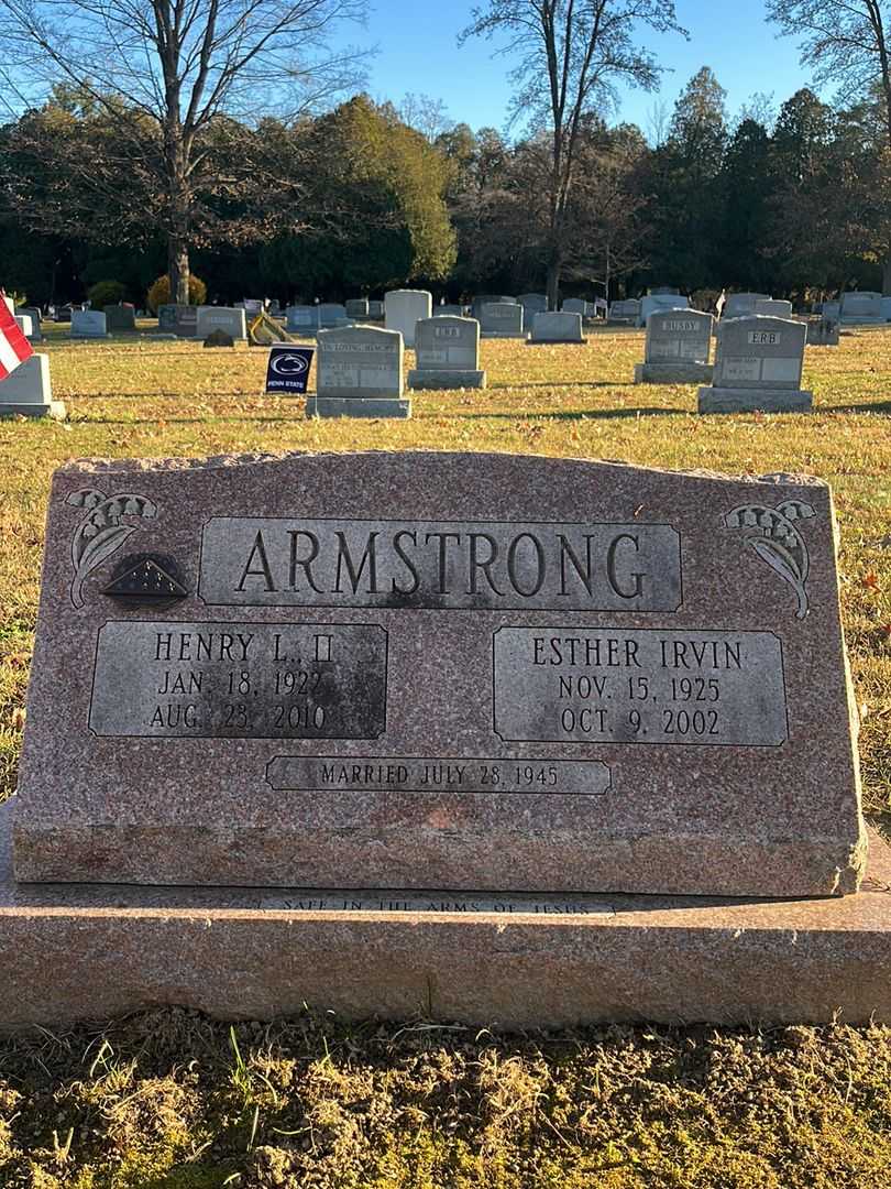 Esther Irvin Armstrong's grave. Photo 1