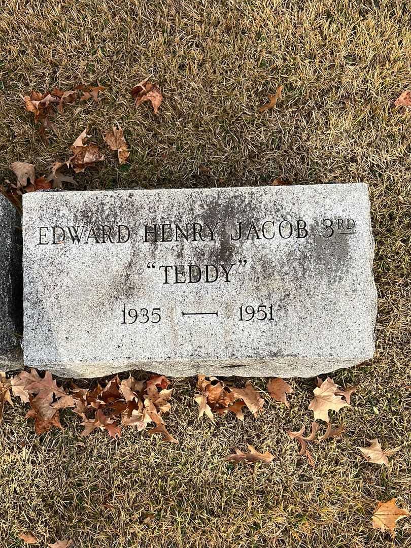 Edward Henry "Teddy" Jacob Third's grave. Photo 3