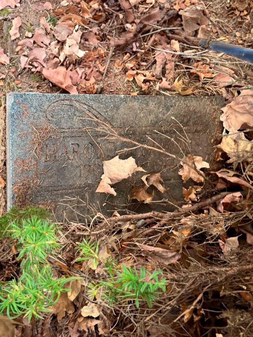 Harold A. Famous's grave. Photo 3