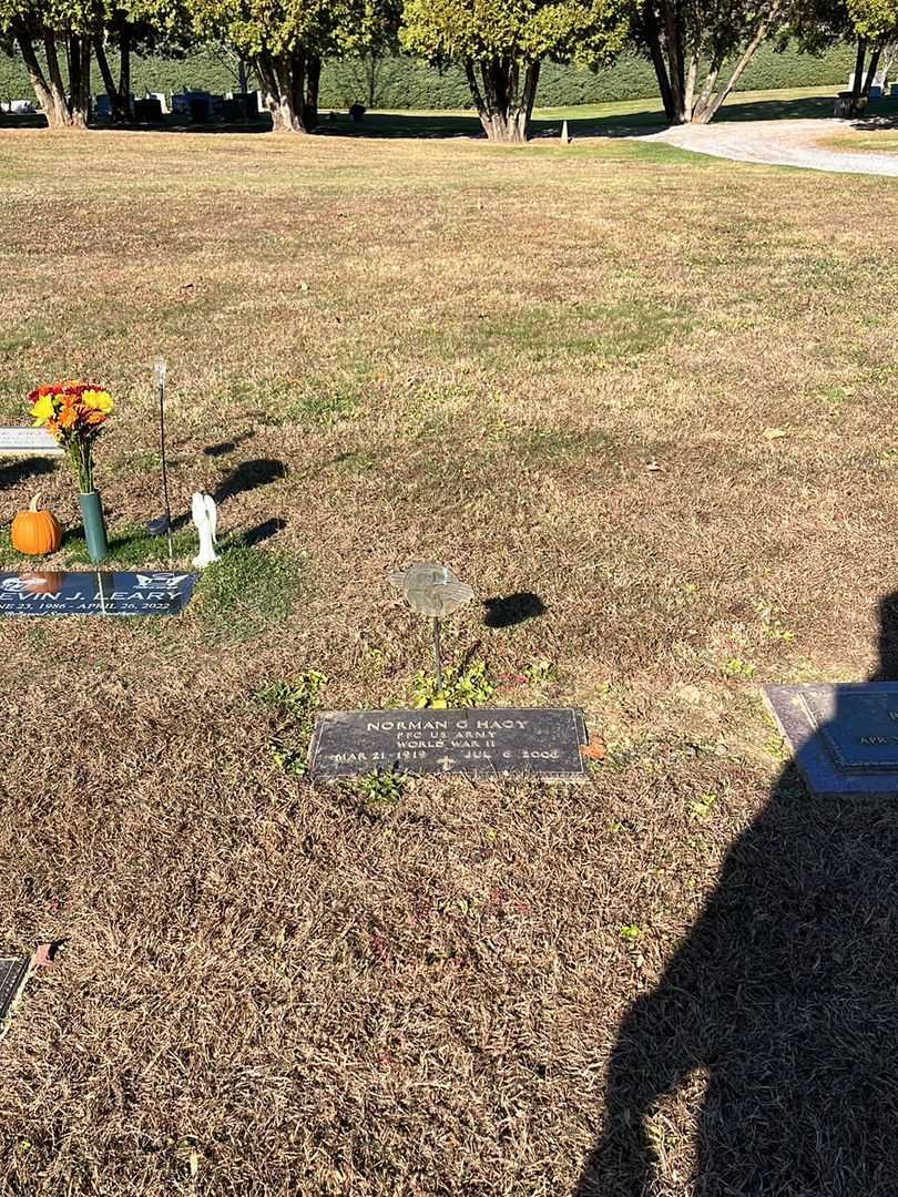 Norman G. Hagy's grave. Photo 2