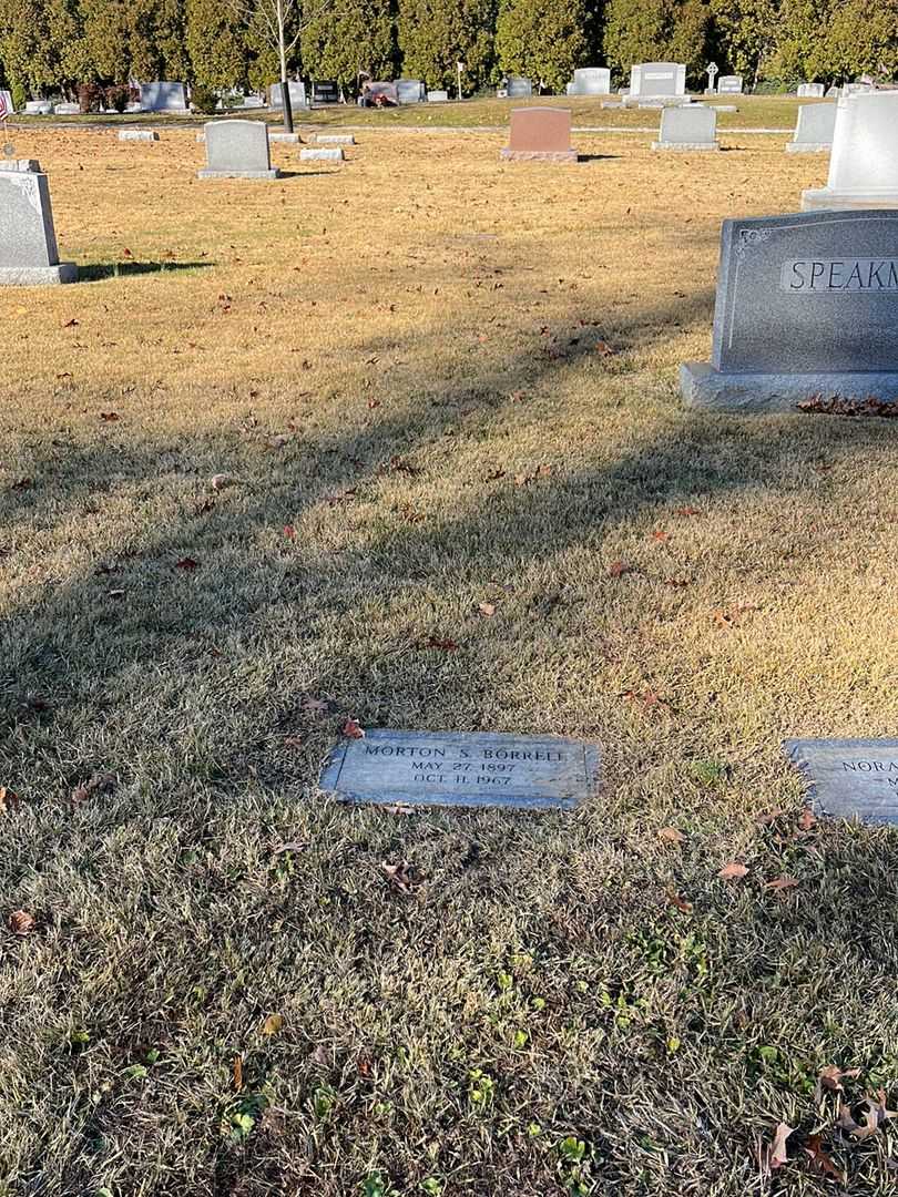 Morton S. Borrell's grave. Photo 2