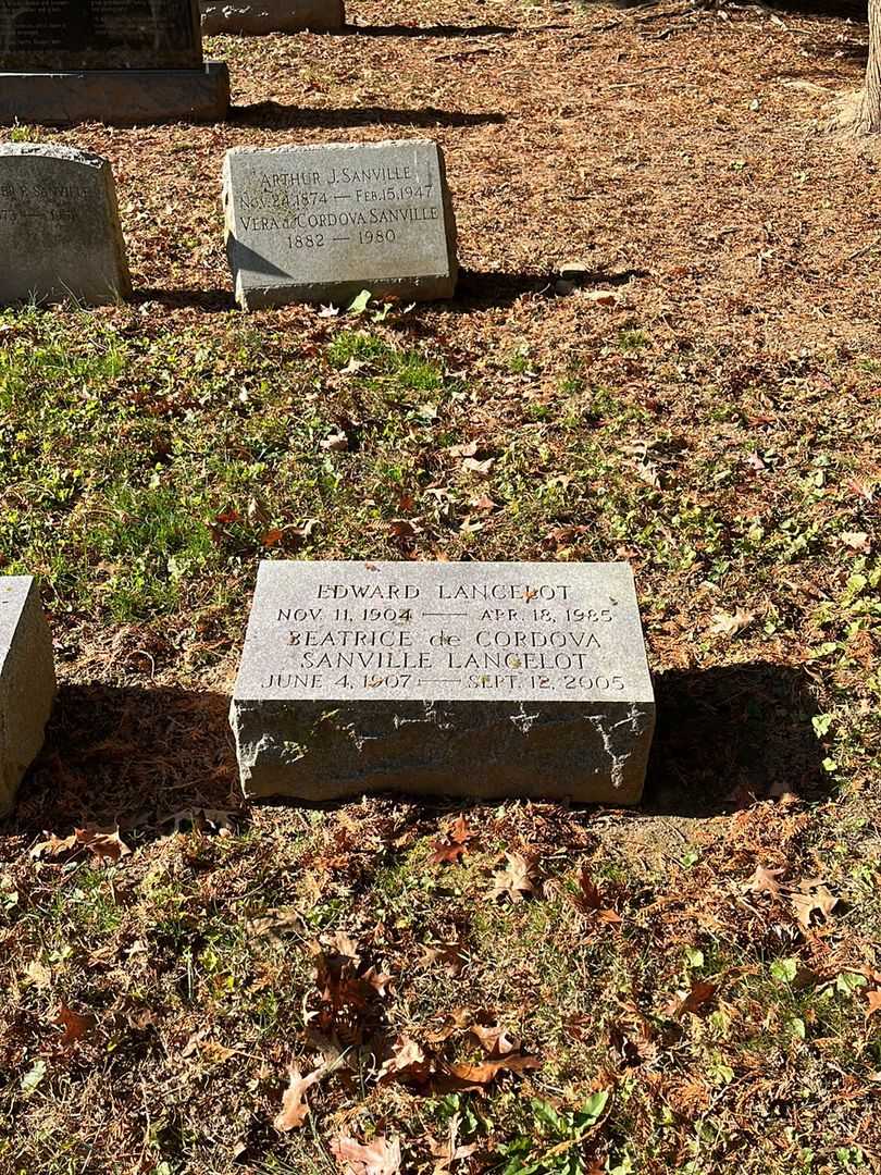 Edward Lancelot's grave. Photo 2