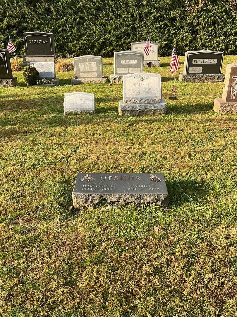 Hamilton B. Upshur's grave. Photo 2