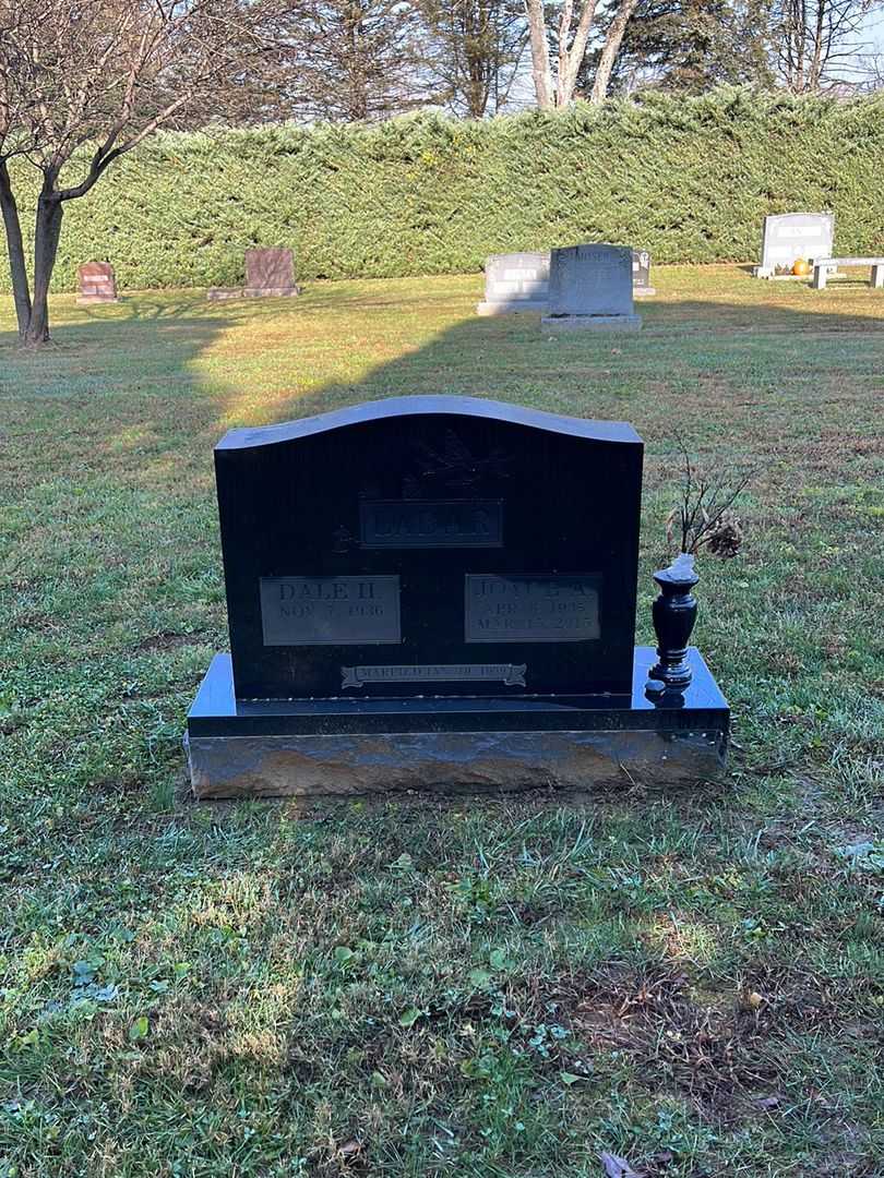 Joyce A. La Bar's grave. Photo 2