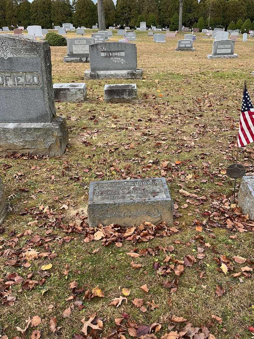 Isabel "B." Goodwin Hadfield's grave. Photo 2