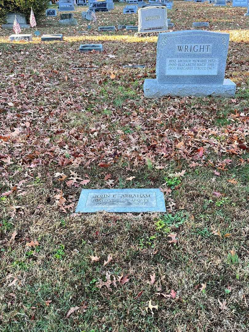 John E. Abraham's grave. Photo 2