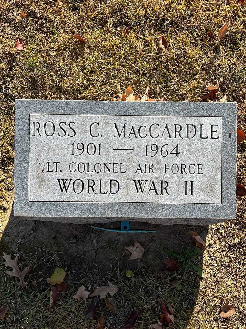 Doctor Ross C. MacCardle's grave. Photo 3