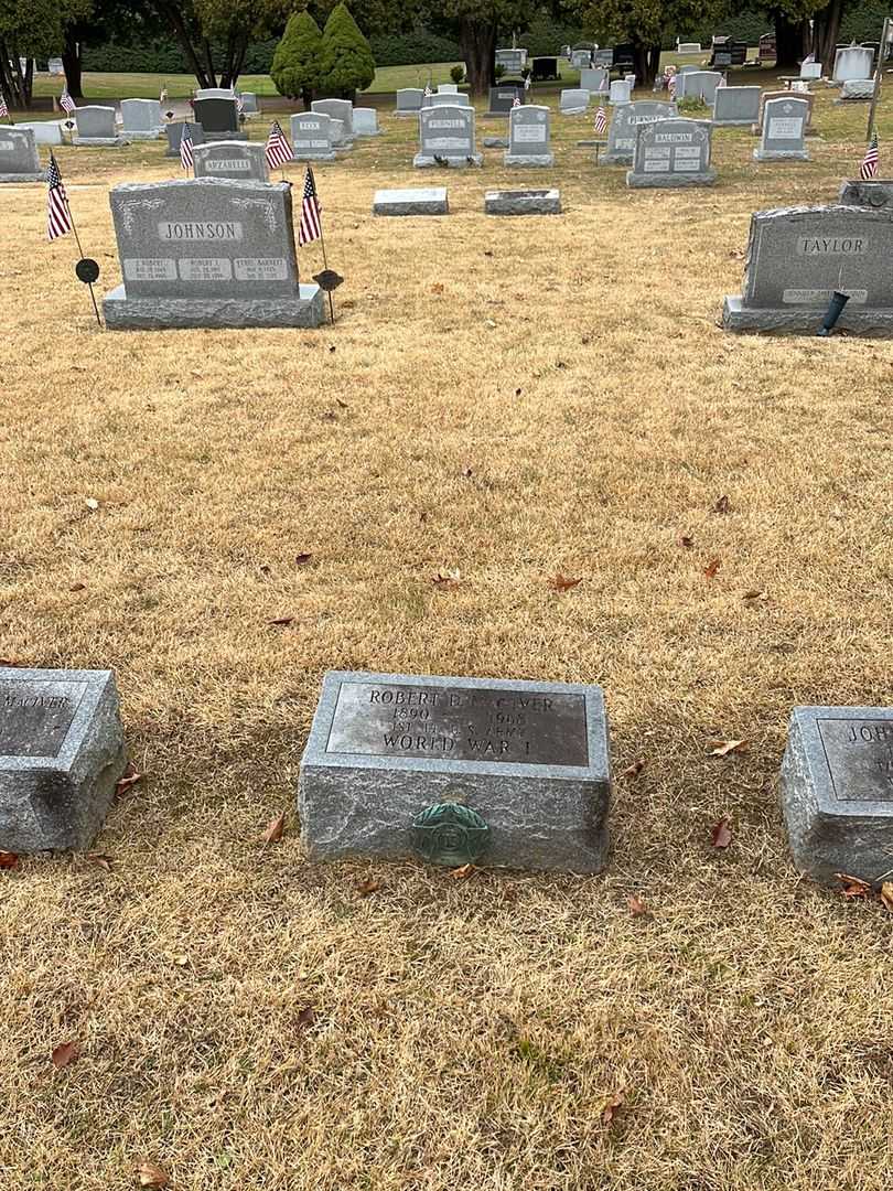 Robert D. MacIver's grave. Photo 2