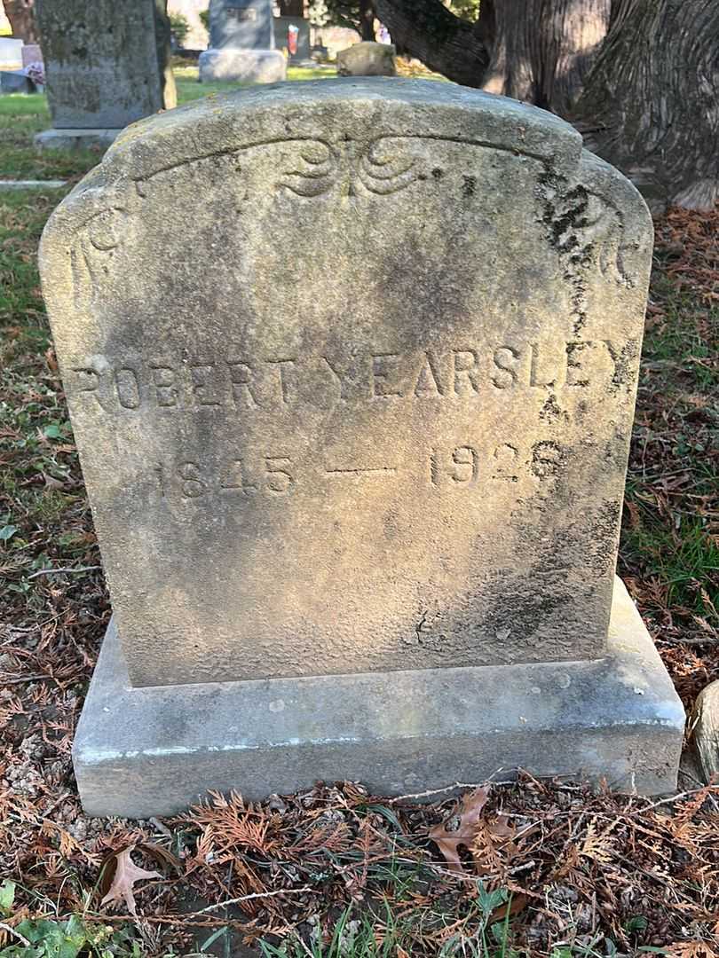 Robert Yearsley's grave. Photo 3