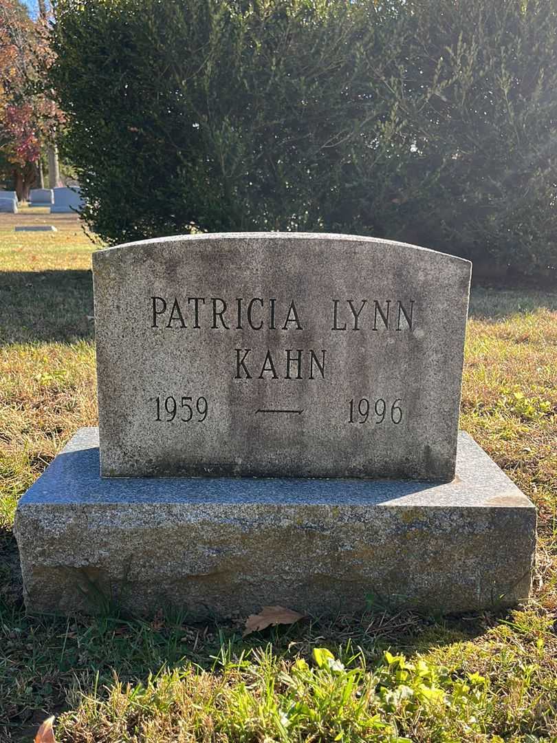 Patricia Lynn Kahn's grave. Photo 3