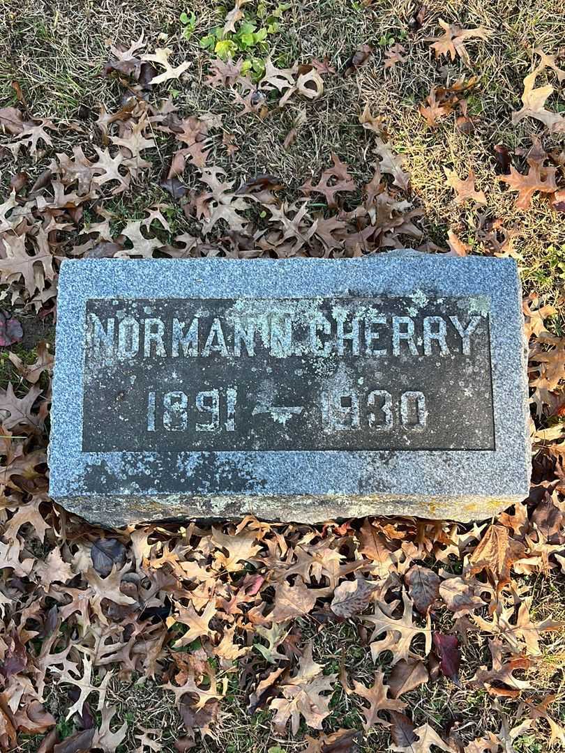Norman N. Cherry's grave. Photo 4