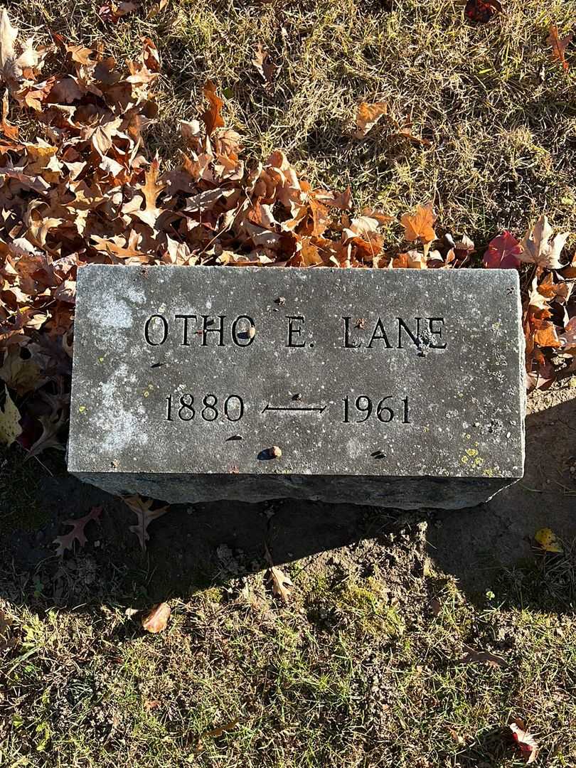 Otho E. Lane's grave. Photo 3