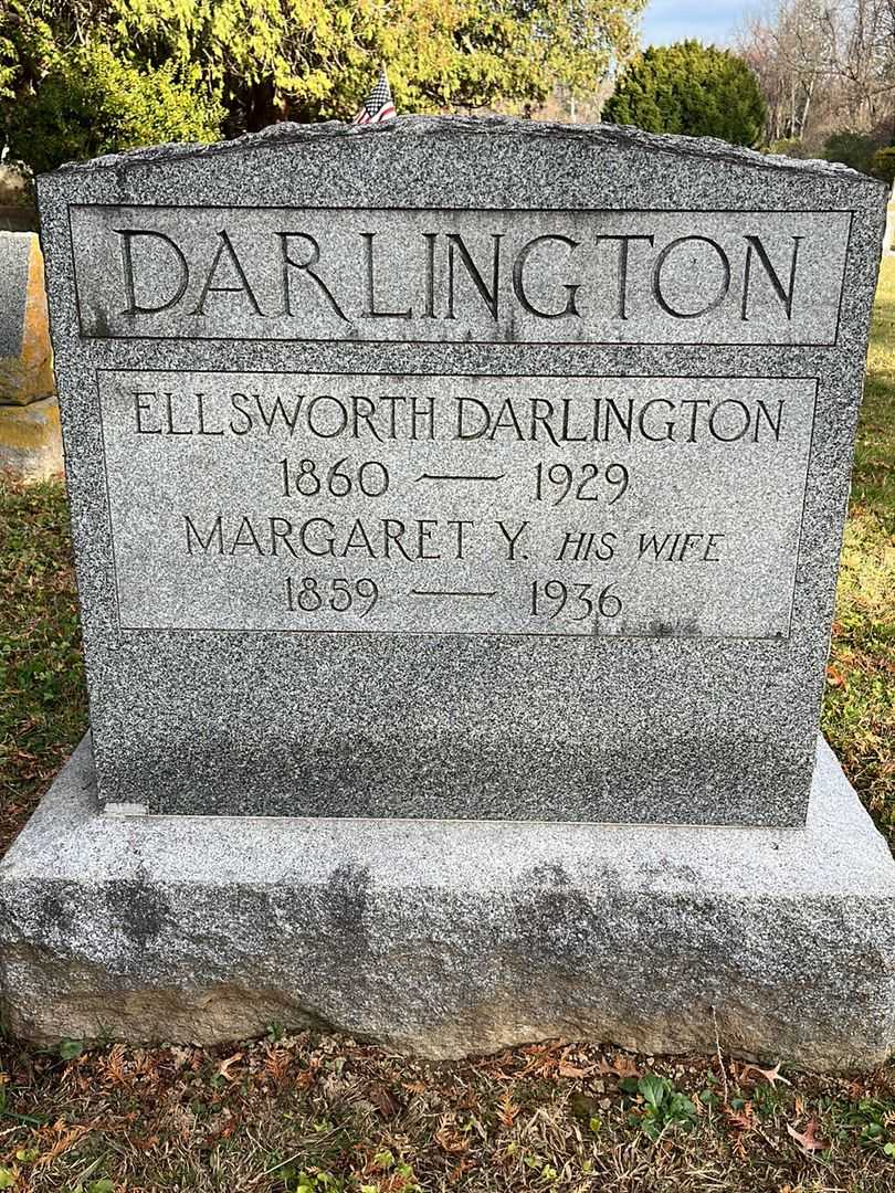 Martha Taylor Akins's grave. Photo 1