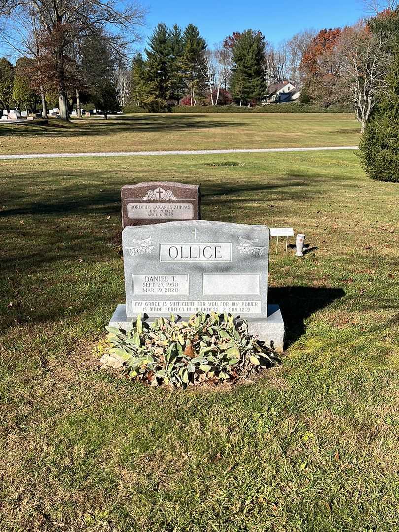 Daniel T. Ollice's grave. Photo 2