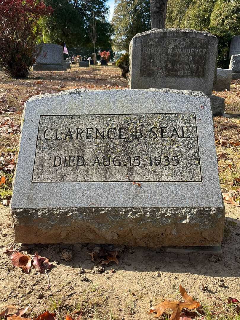 Eleanor Campbell Weston's grave. Photo 1