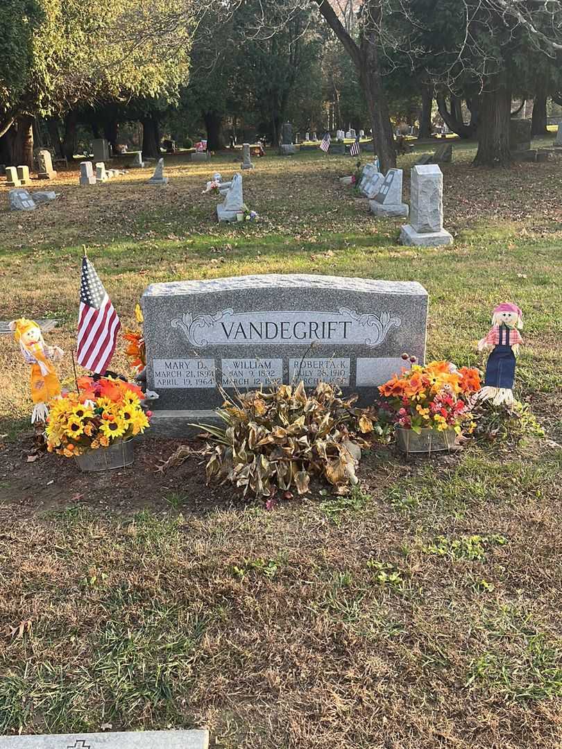 Mary D. Vandegrift's grave. Photo 3