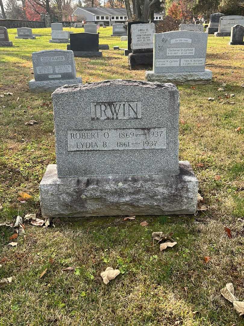 Lydia B. Irwin's grave. Photo 2