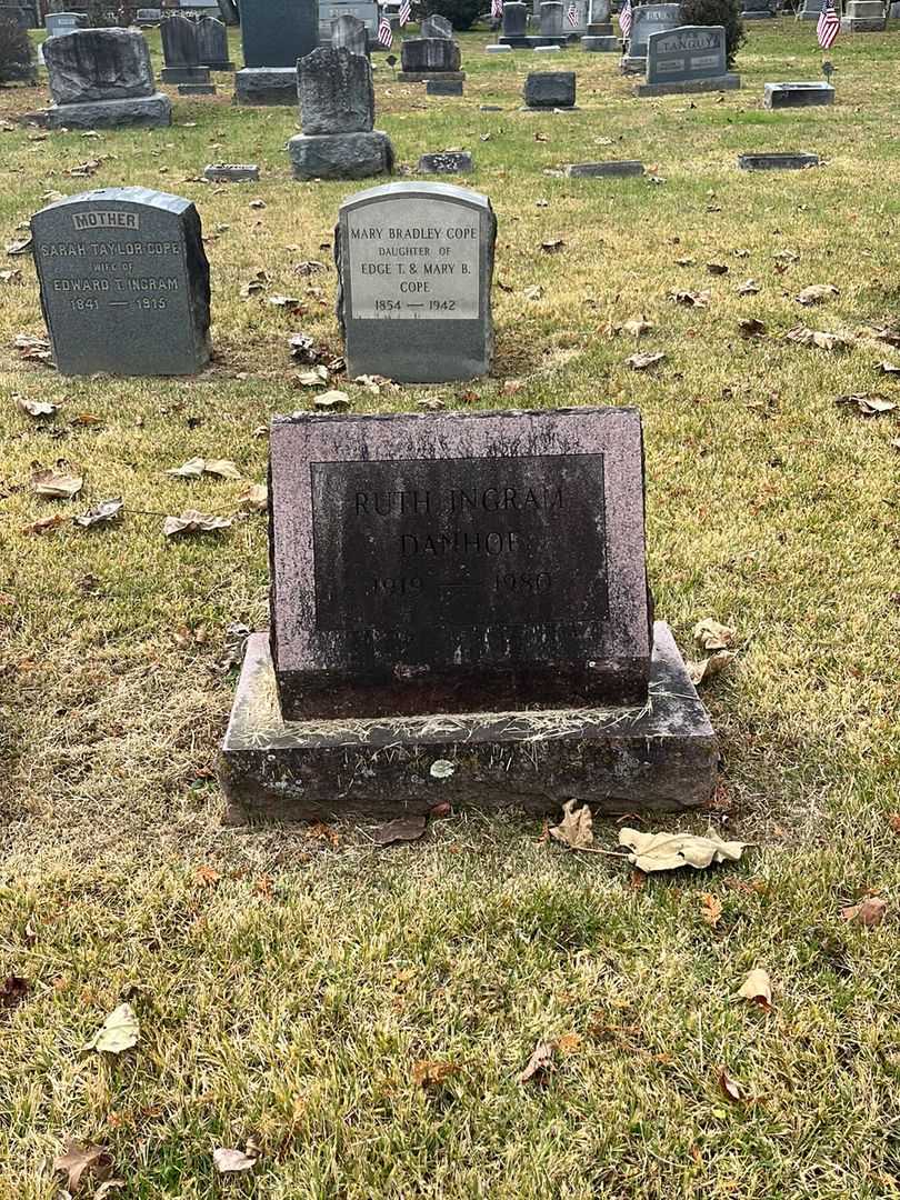 Ruth Ingram Danhof's grave. Photo 2