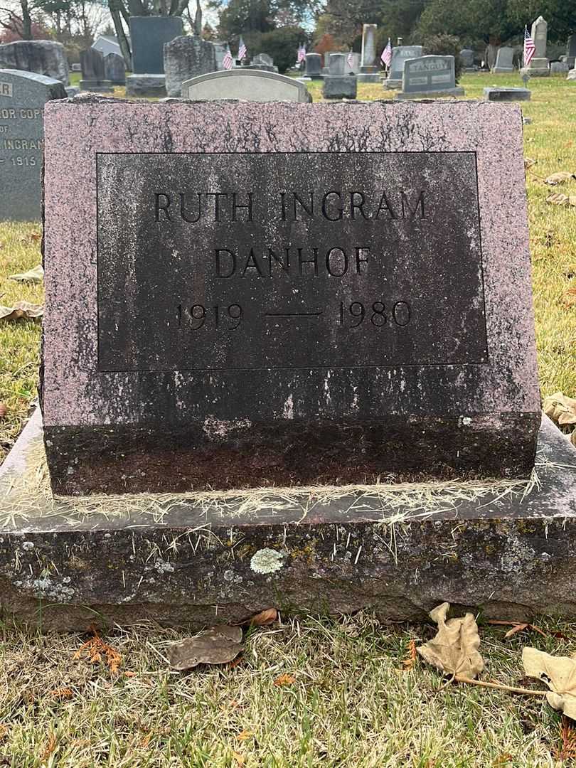 Ruth Ingram Danhof's grave. Photo 3