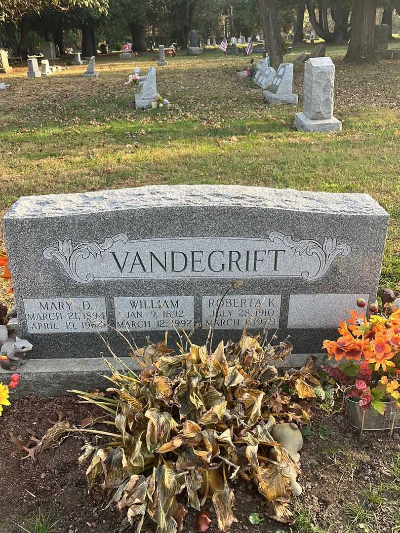 Mary D. Vandegrift's grave. Photo 1