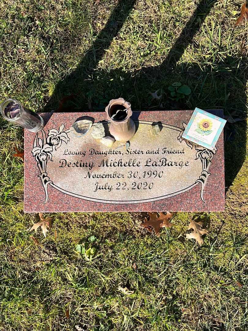 Destiny Michelle LaBarge's grave. Photo 2