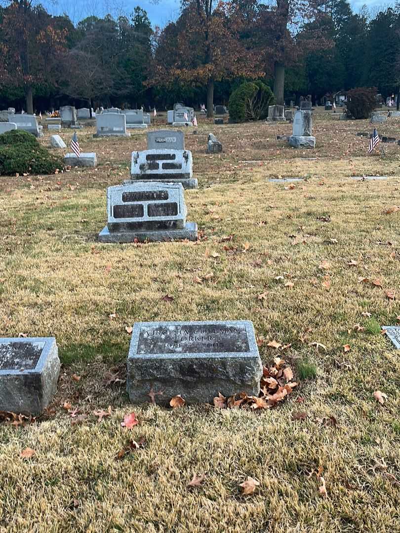 Virginia Coleman Forker's grave. Photo 2