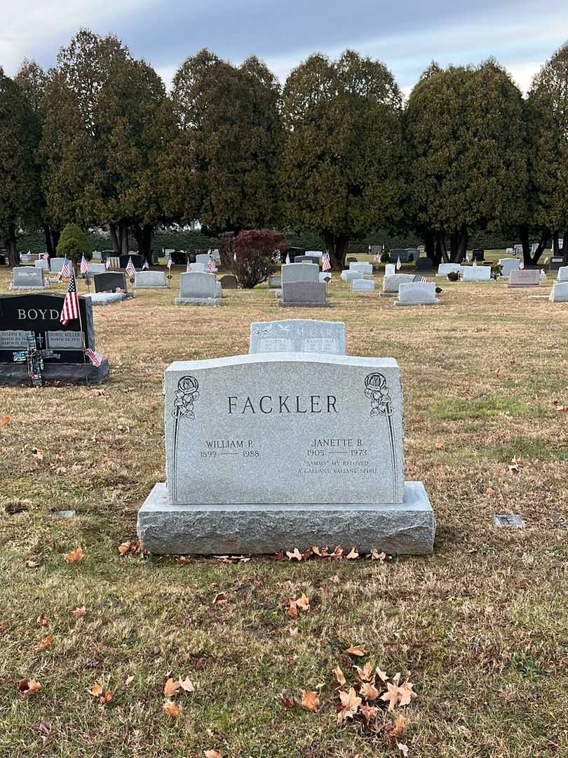 Janette B. Fackler's grave. Photo 2