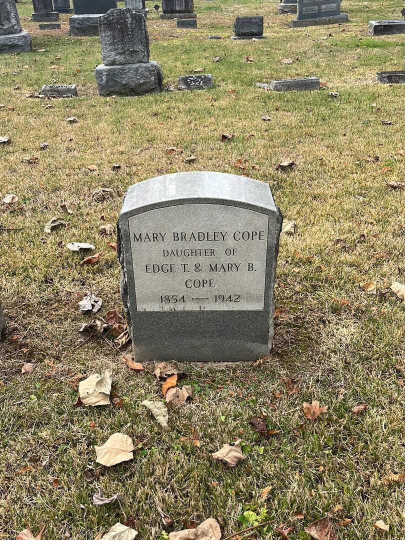 Mary Bradley Cope's grave. Photo 2