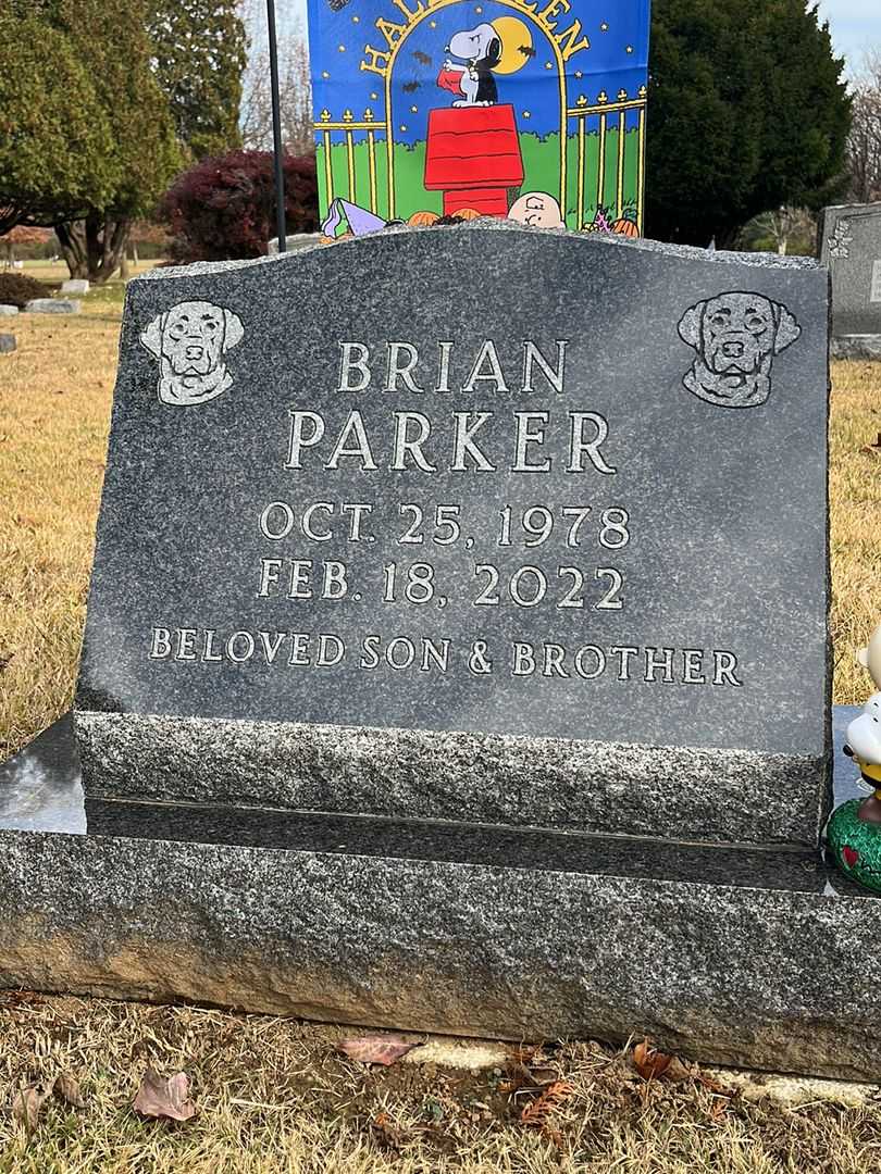 Brian Parker's grave. Photo 3