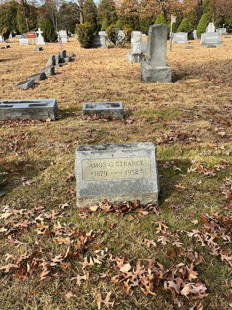 Amos G. Strance's grave. Photo 2