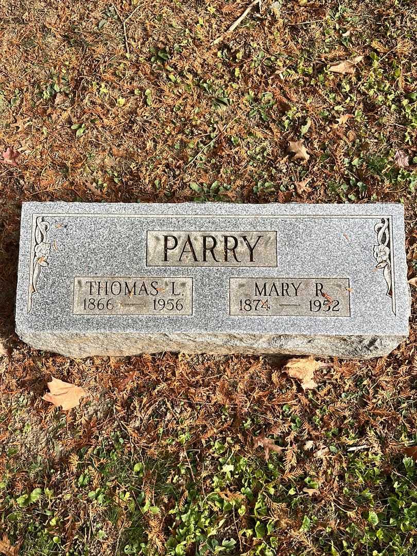 Florence Wallere Parry's grave. Photo 1