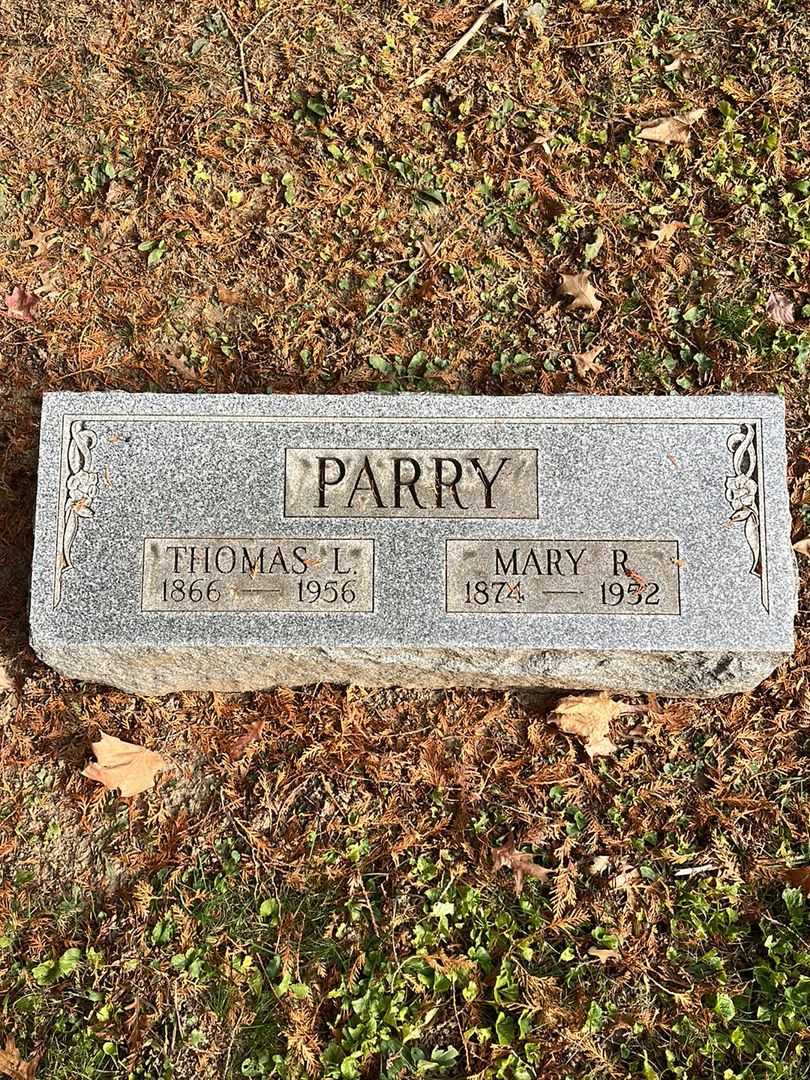 Florence Wallere Parry's grave. Photo 1