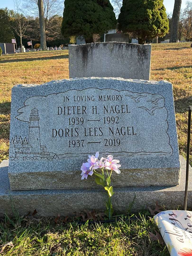 Dieter H. Nagel's grave. Photo 3