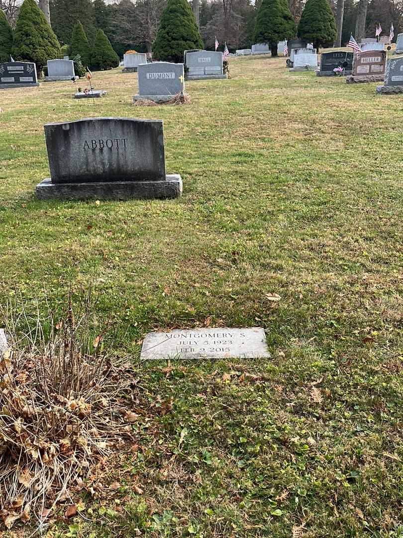 Montgomery S. Abbott's grave. Photo 2