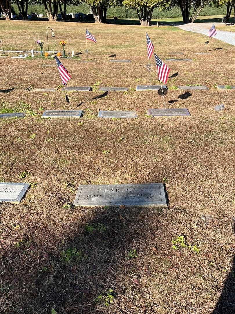 Lenora C. Zearfoss's grave. Photo 2