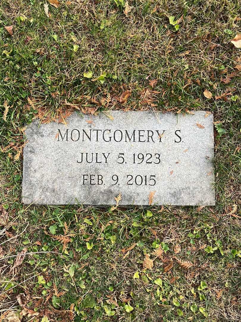 Montgomery S. Abbott's grave. Photo 3