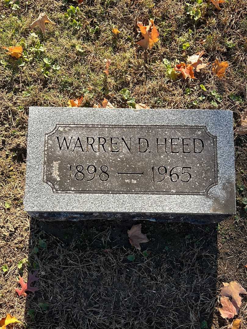 Warren D. Heed's grave. Photo 3