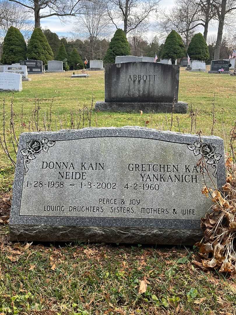 Donna Kain Neide's grave. Photo 1