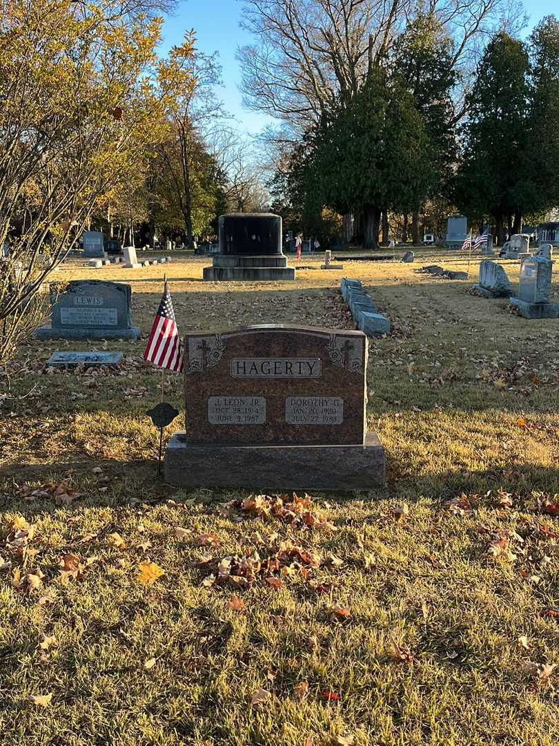 J. Leon Hagerty Junior's grave. Photo 2