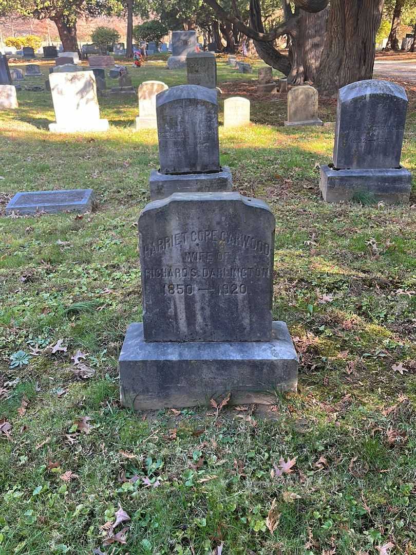 Harriet Cope Garwood Darlington's grave. Photo 2