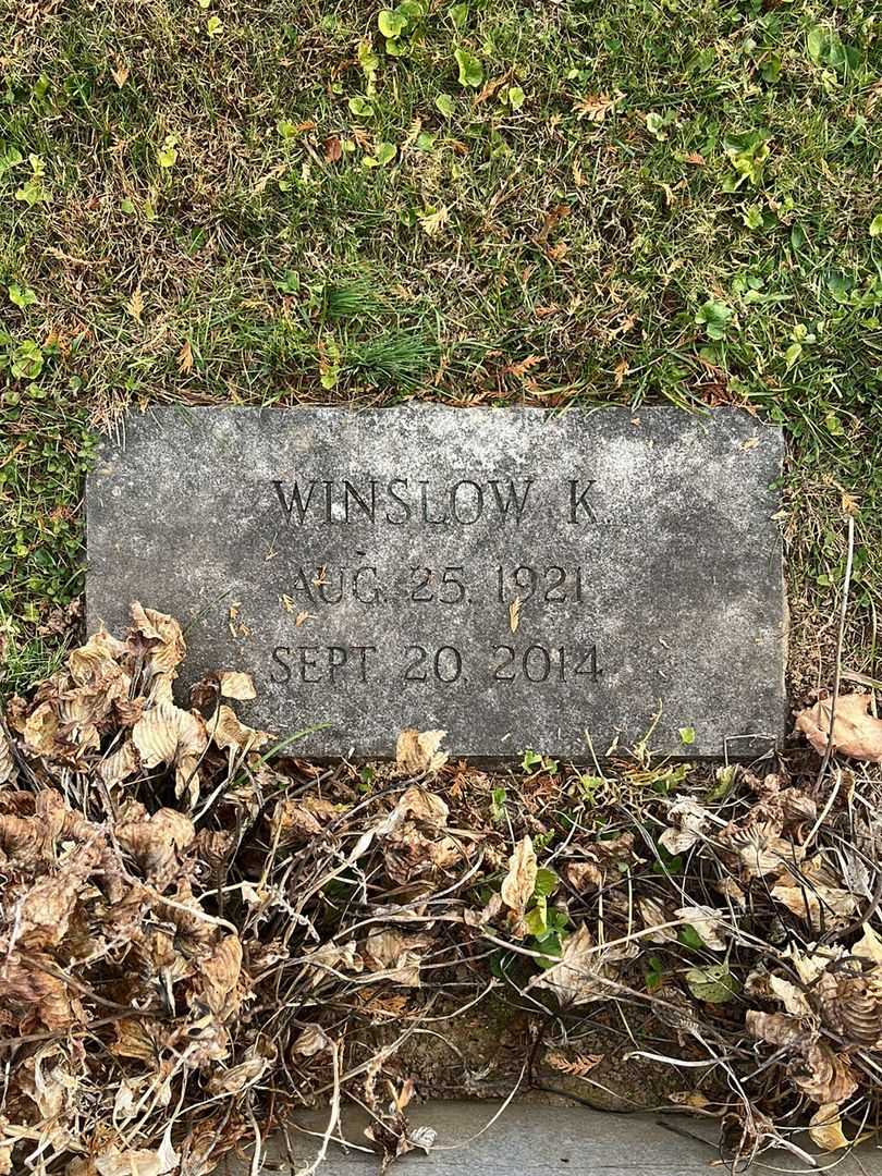 Winslow K. Abbott's grave. Photo 3
