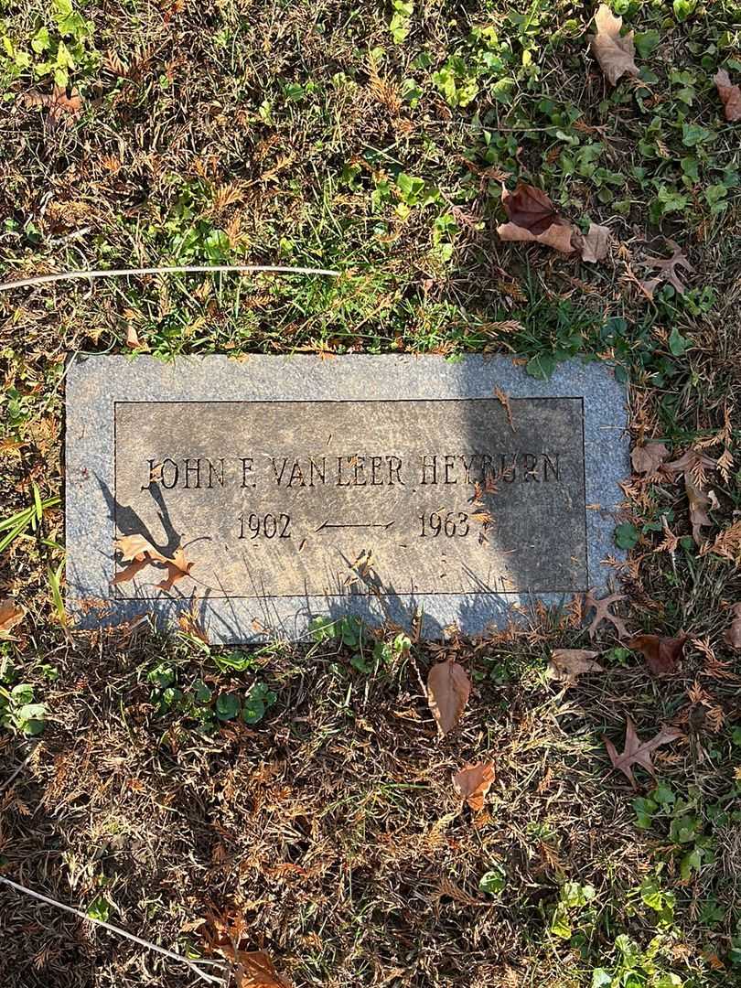 John F. Van Leer Heyburn's grave. Photo 3