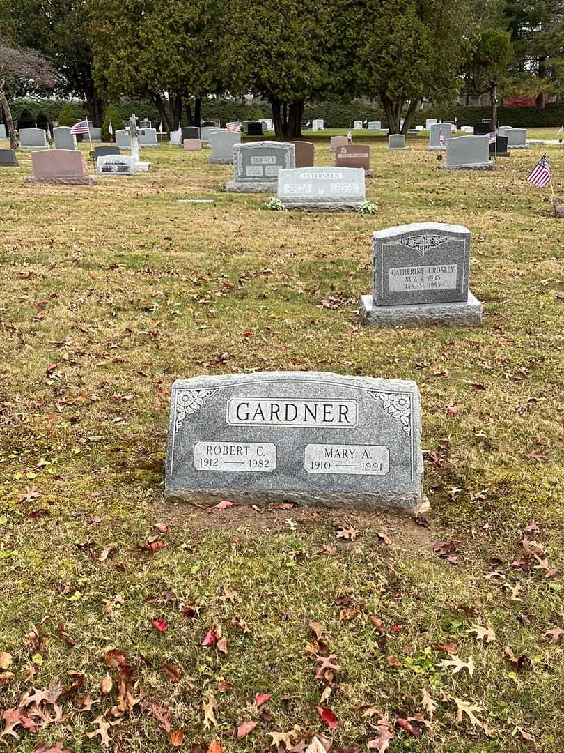 Robert C. Gardner's grave. Photo 2