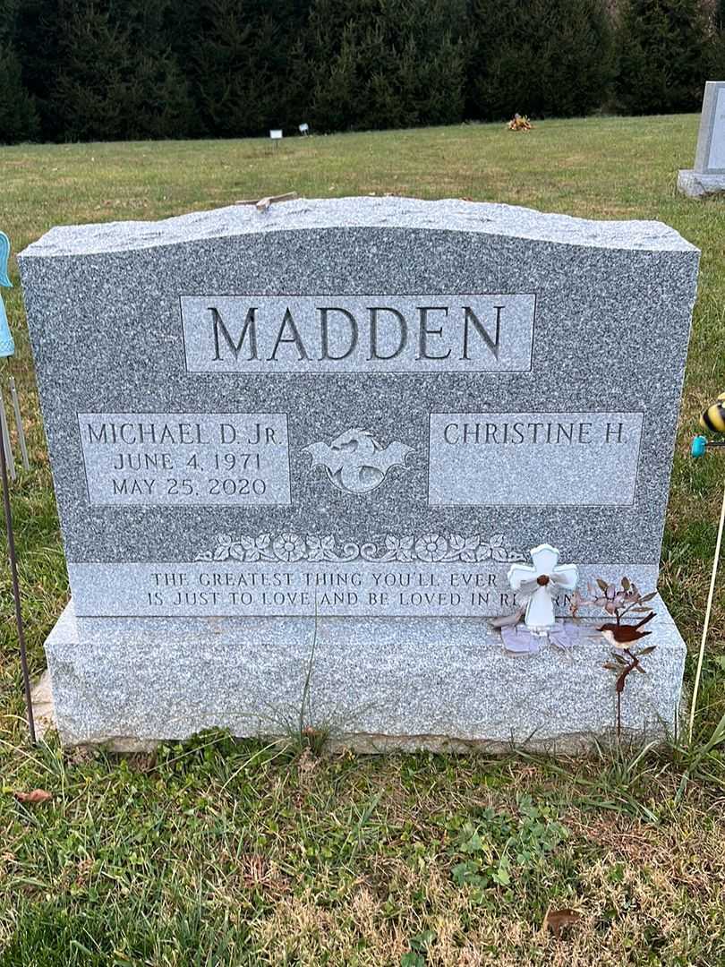 Michael D. Madden Junior's grave. Photo 1